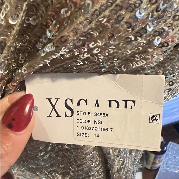 Xscape Sparkling Silver Sequin Dress - Picture 8 of 8